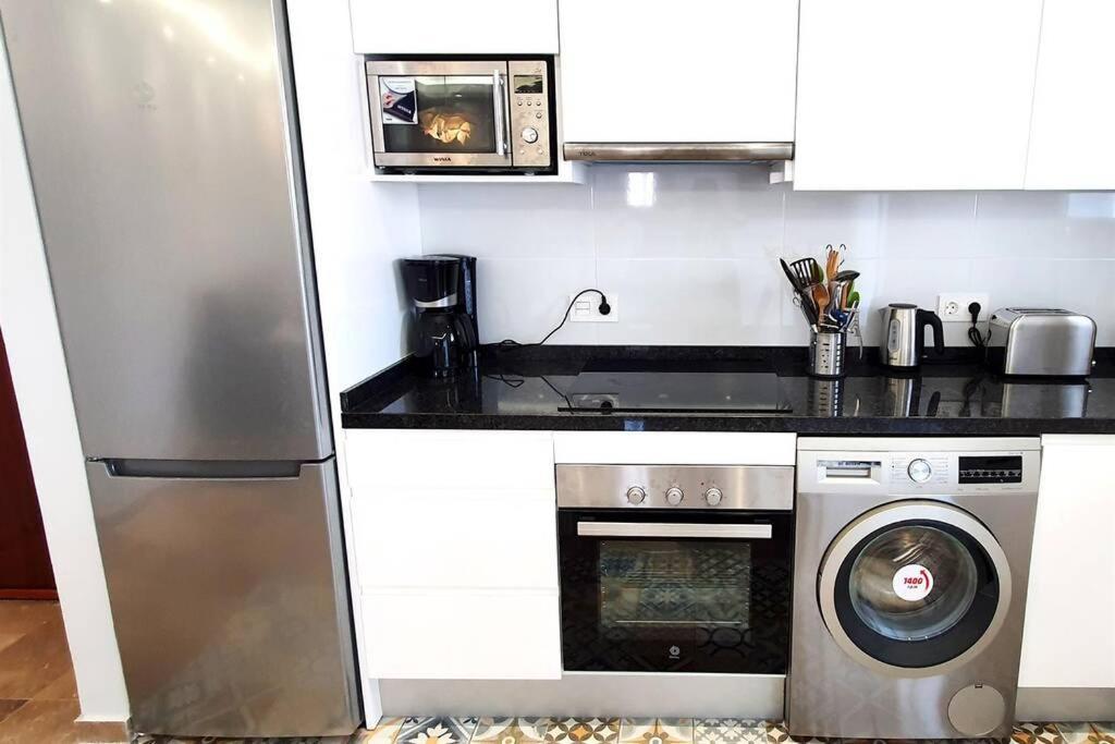 Apartamento Modern Two Bedroom In Centre