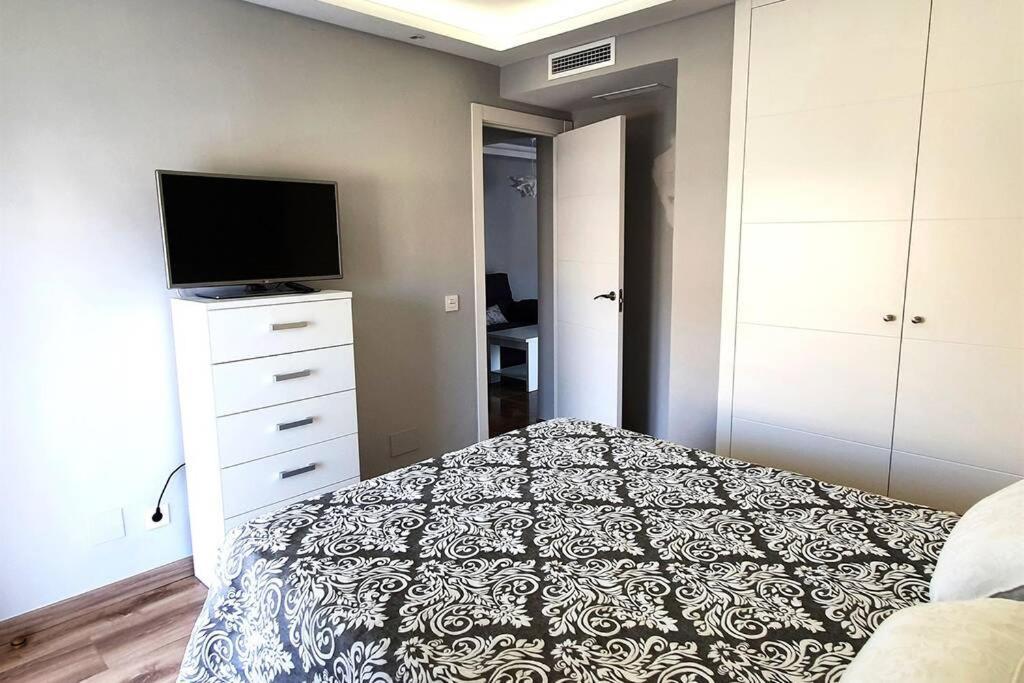 Apartamento Modern Two Bedroom In Centre